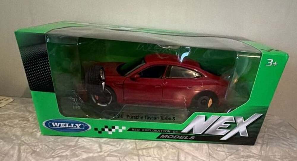 Welly Porsche Taycan Turbo S Size 1:24 Red Diecast Model Car